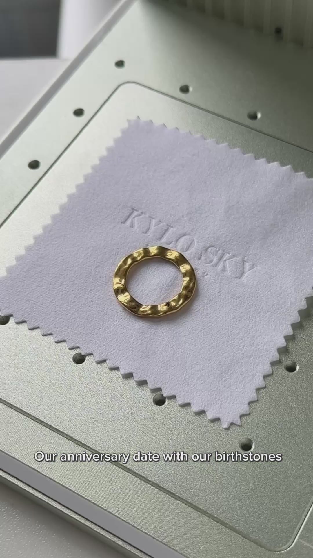 Hammered Halo Mini Round Birthstone Necklace